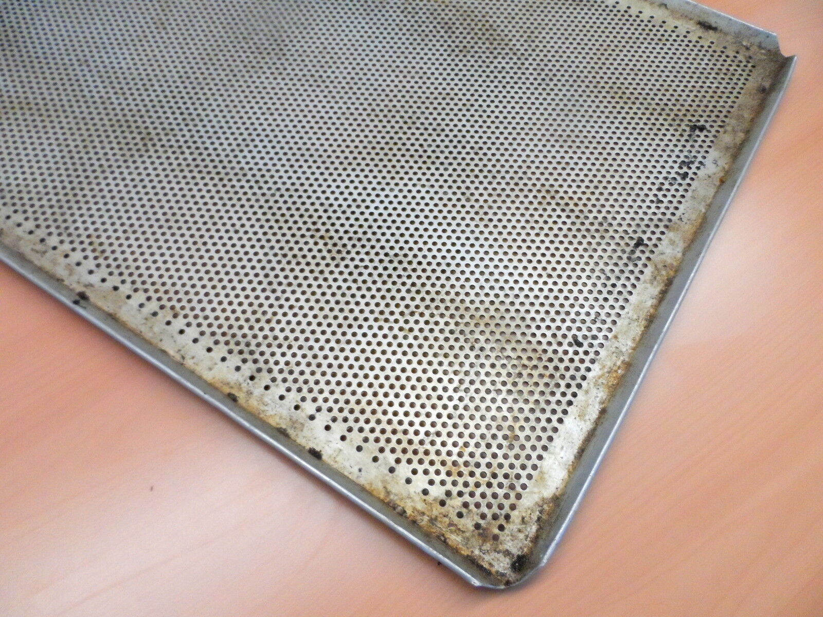 Backblech 60x40 cm gelocht gebraucht Backblech 60x40 cm gelocht gebraucht